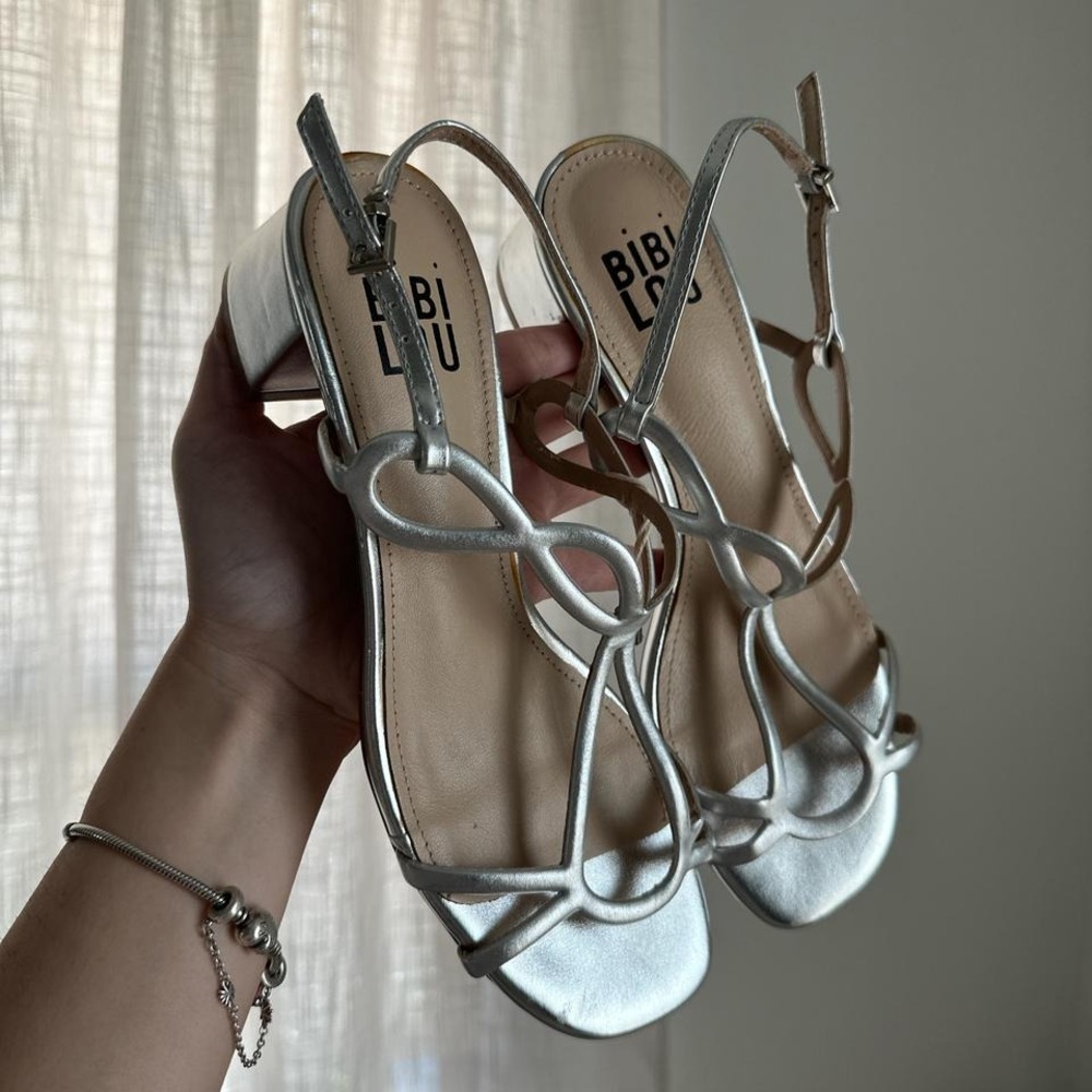 New Bibi Lou by Anthropologie womens silver metallic chunky heel